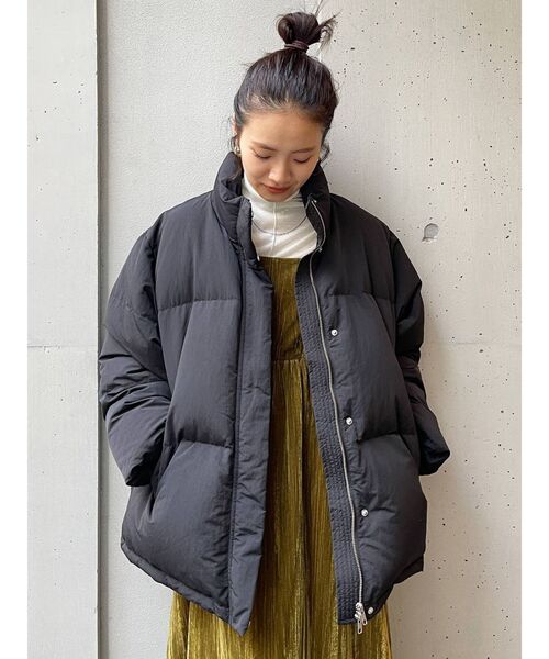 Ungrid（アングリッド）の「ミドル丈ルーズシルエットダウン（ダウン