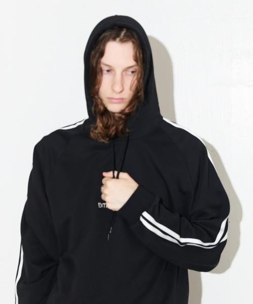 Lui's（ルイス）の「【Neucon/ニューコン】ロゴ刺繍ショート丈サイド