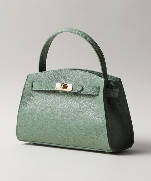 AULENTTI（オウレンティ）の「＜AULENTTI＞TRAPEZELINE BAG