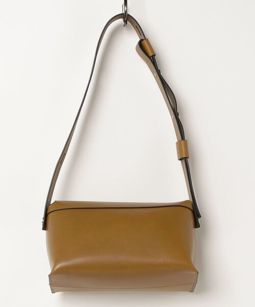 ALLSAINTS（オールセインツ）の「CELESTE LEATHER CROSSBODY BAG