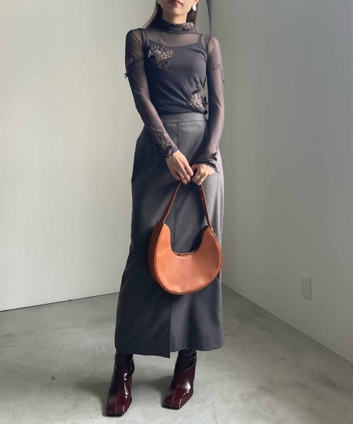 Ameri（アメリ）の「UND FUR EMBROIDERY SKIN TOP（Tシャツ/カットソー