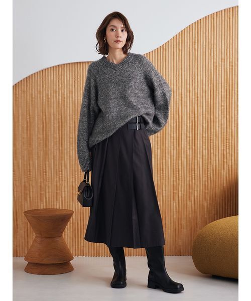 セール】スパンコールVネックシャギーニット（ニット/セーター）｜Mila