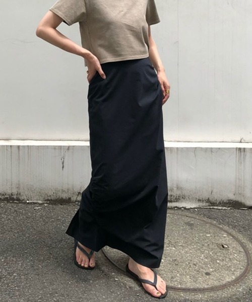 ETRE TOKYO（エトレトウキョウ）の「Iラインギャザースカート