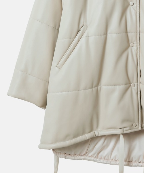 LE CIEL BLEU（ルシェルブルー）の「フェイクレザーパッドコート