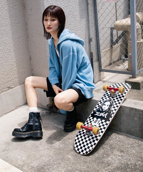 X-girl（エックスガール）の「#1 FACE SKATE DECK（その他雑貨）」 - WEAR