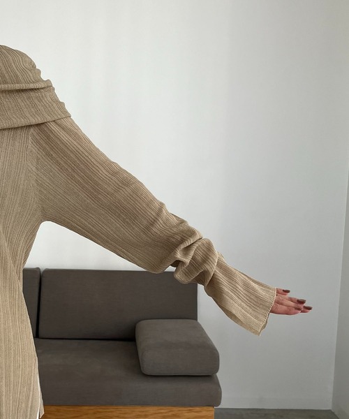 CAPRICIEUX LE'MAGE（カプリシューレマージュ）の「オフショルシアー