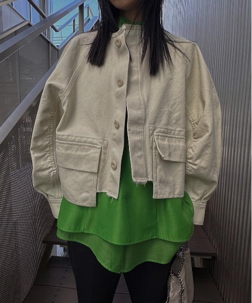 Ameri（アメリ）の「MILITARY CURVE BLOUSON（ミリタリージャケット