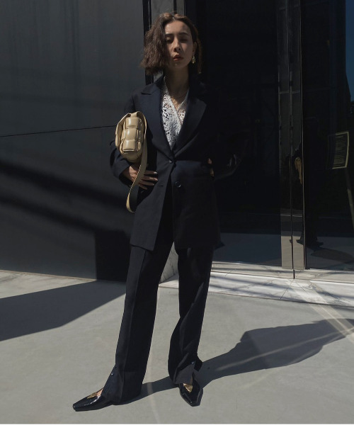 Ameri（アメリ）の「ROLL UP HEM PANTS（スラックス）」 - WEAR