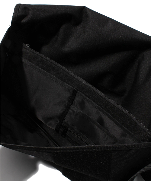 BEAMS（ビームス）の「FUCT / SSDD MESSENGER BAG（メッセンジャー