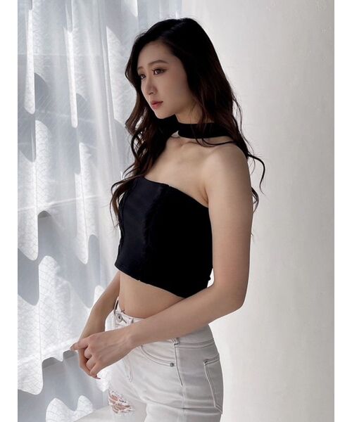 GYDA（ジェイダ）の「レースアップデザインチョーカーベアTOPS