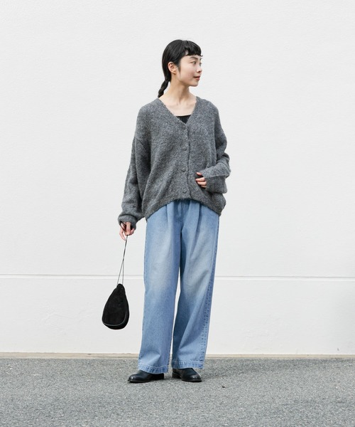 かぐれ（カグレ）の「フェードデニムイージーパンツ（デニムパンツ