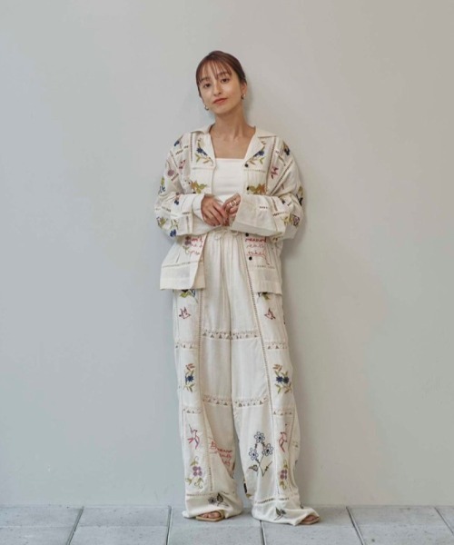 TODAYFUL（トゥデイフル）の「Embroidery Patchwork Shirts（シャツ