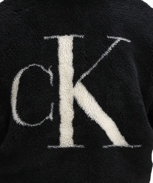 Calvin Klein（カルバン・クライン）の「バックモノグラム シェルパ