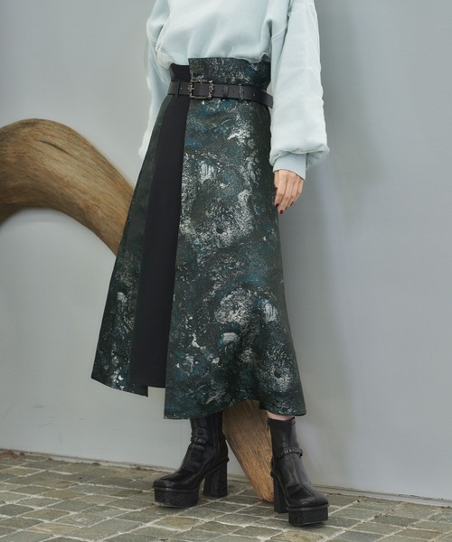 HARE（ハレ）の「ラメアートジャガードキリカエスカート(HARE