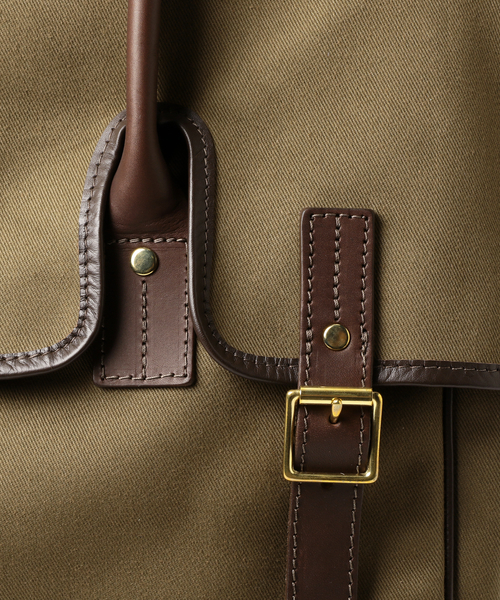 BEAMS F（ビームスエフ）の「JOHN CHAPMAN / 別注 キャンバスフラップ