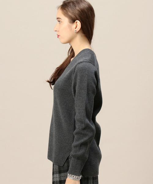 AURALEE（オーラリー）の「＜AURALEE＞Vネック ニットプルオーバー Ψ
