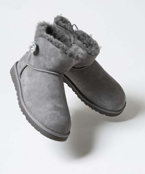 UGG（アグ）の「UGG/ W Mini Bailey Button Bling（ブーツ）」 - WEAR