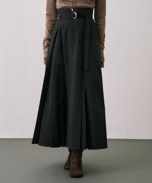 残りわずか！】アシメインバーテッドプリーツスカート｜オフィス