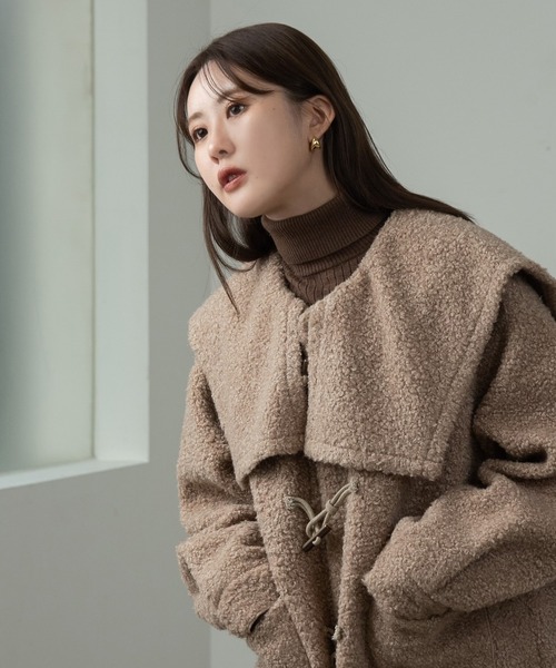 Amiur（エミレ）の「big collar boa duffle coat（ダッフルコート