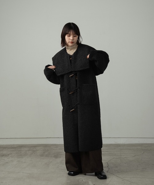 Amiur（エミレ）の「big collar boa duffle coat（ダッフルコート