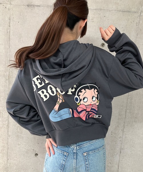 セール】BETTY BOOPバックプリントショート丈ZIPパーカー（パーカー