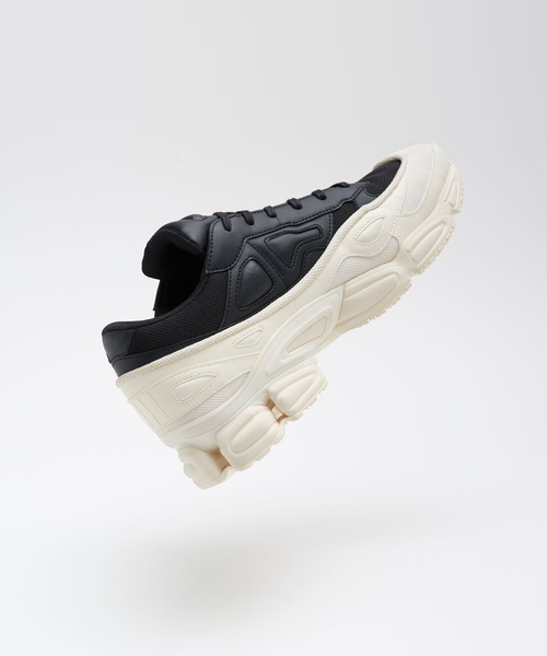 adidas by RAF SIMONS（アディダスバイラフシモンズ）の「adidas by