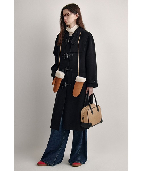 Fano Studios（ファノ ストゥディオズ）の「フード付き ダッフルロング