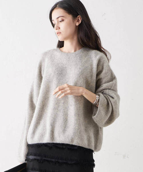 Whim Gazette（ウィムガゼット）の「ファーニットクルーネックプル