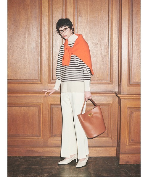 Mila Owen（ミラオーウェン）の「ウールカシミヤラグランクルーニット