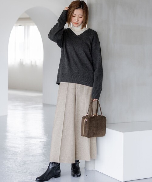 カシミヤブレンド Vネック ニット（ニット/セーター）｜23区（ニジュウ