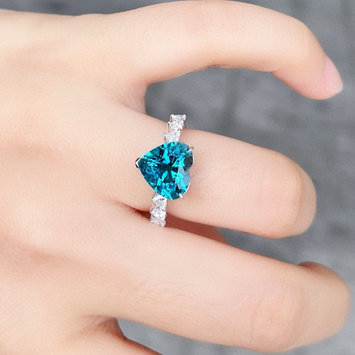 ハート」K18 インディゴカラー 天然ブルートルマリン リング 健康 調和