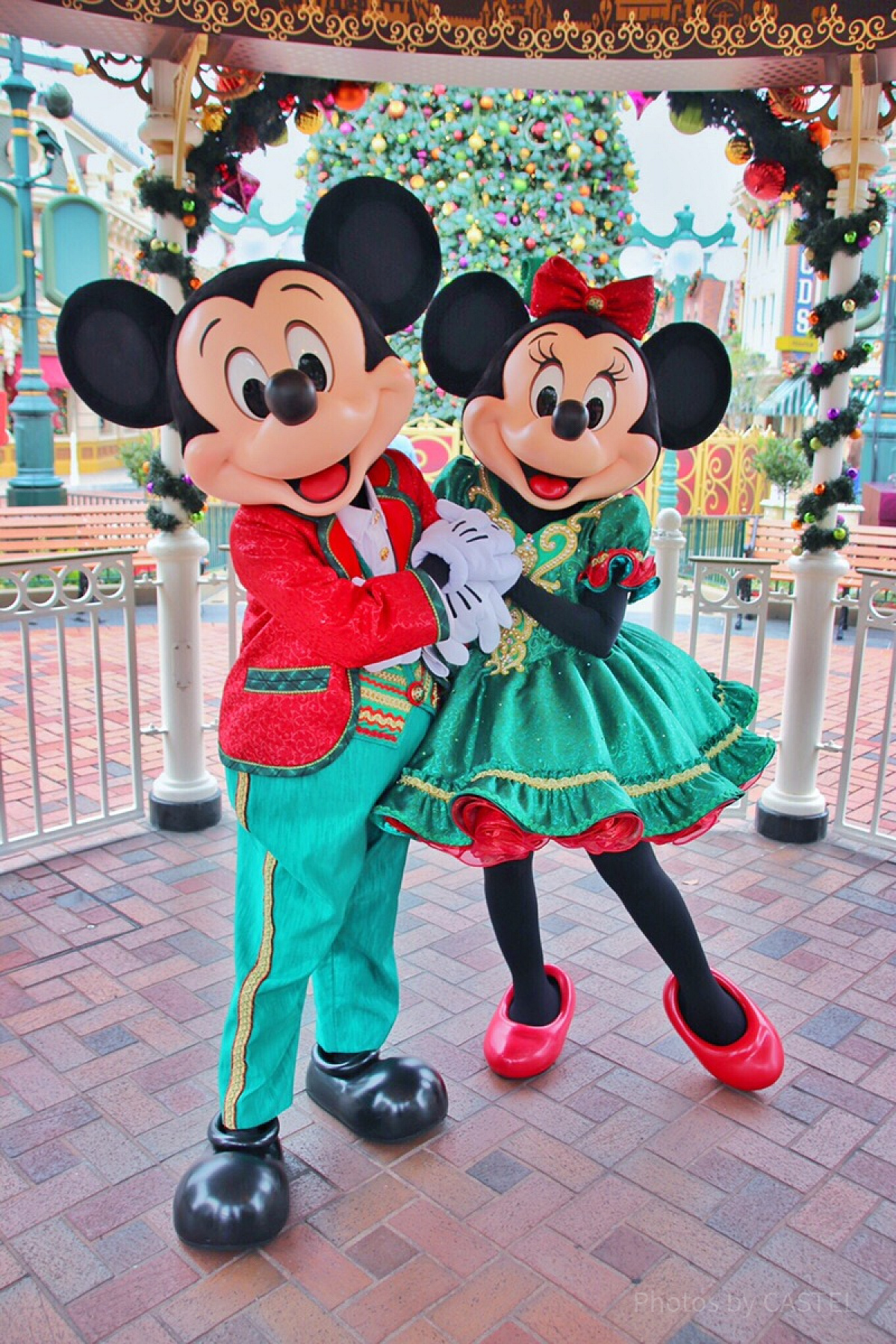 クリスマスのミッキー&ミニー＠タウンスクエア| キャステル | CASTEL