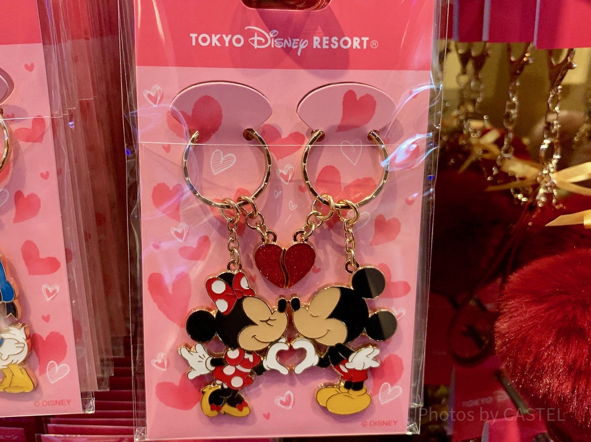 ミッキー＆ミニーのペアキーチェーン（ペアハート）| キャステル