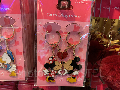 ディズニーペアキーチェーン＆ペアストラップグッズ36選！カップルにも