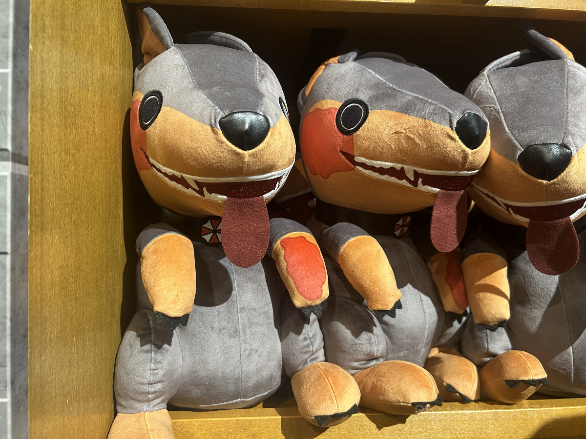 ゾンビ犬クッション| キャステル | CASTEL ディズニー情報