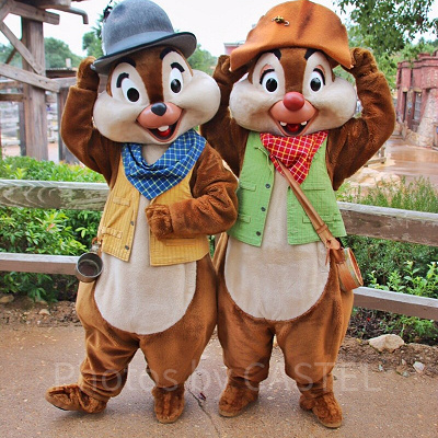 香港ディズニーランドのチップとデール（グリズリーガルチ