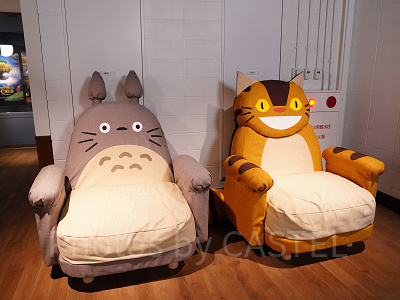 ジブリパーク】実物大のネコバスに乗れる！2か所にあるネコバスと