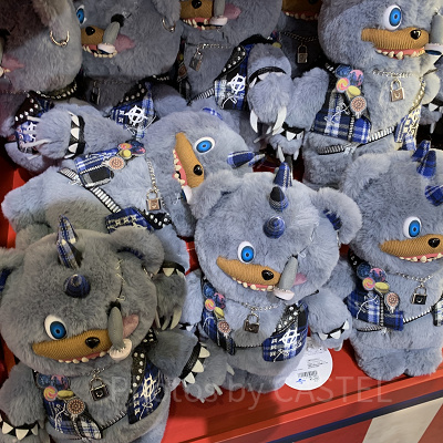 ハミクマパンクぬいぐるみ| キャステル | CASTEL ディズニー情報