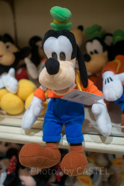 2026】ディズニーのグーフィーグッズ8選！ぬいぐるみ・ピンバッジ