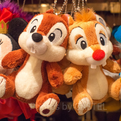 チップとデール大解剖！見分け方やパークで会える場所、グッズ