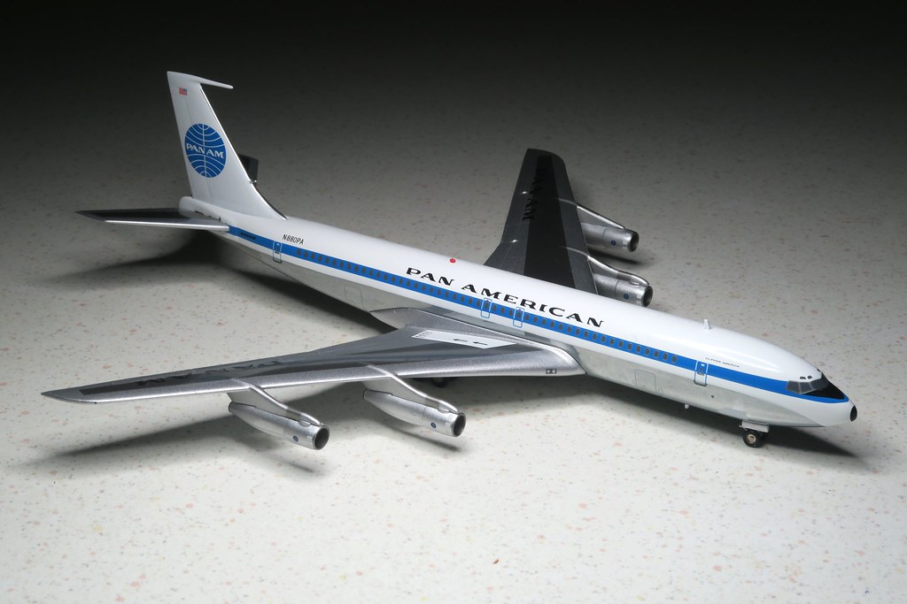 Aviation 200 AV2PANAM003P Boeing 707-300 Pan American World