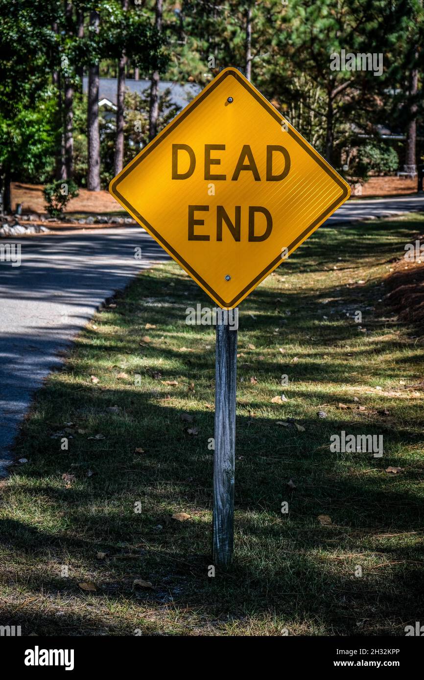 American traffic Dead End Sign Stock Photo - Alamy