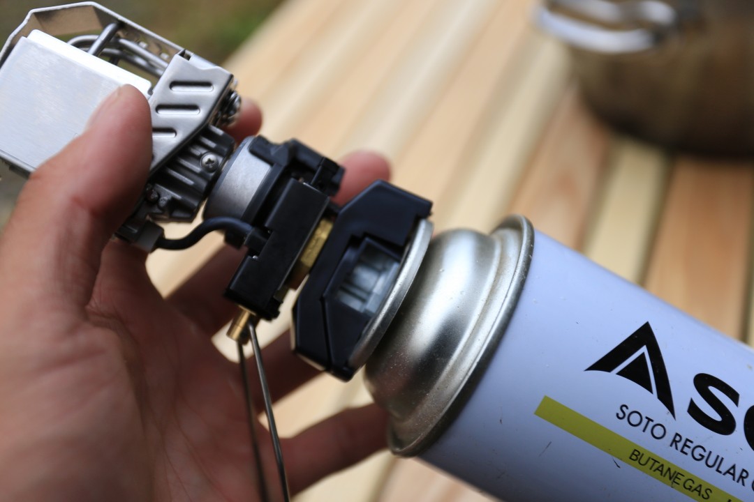 レビュー】マントルのいらないガスランタン！SOTOのG'Zメタルランプは