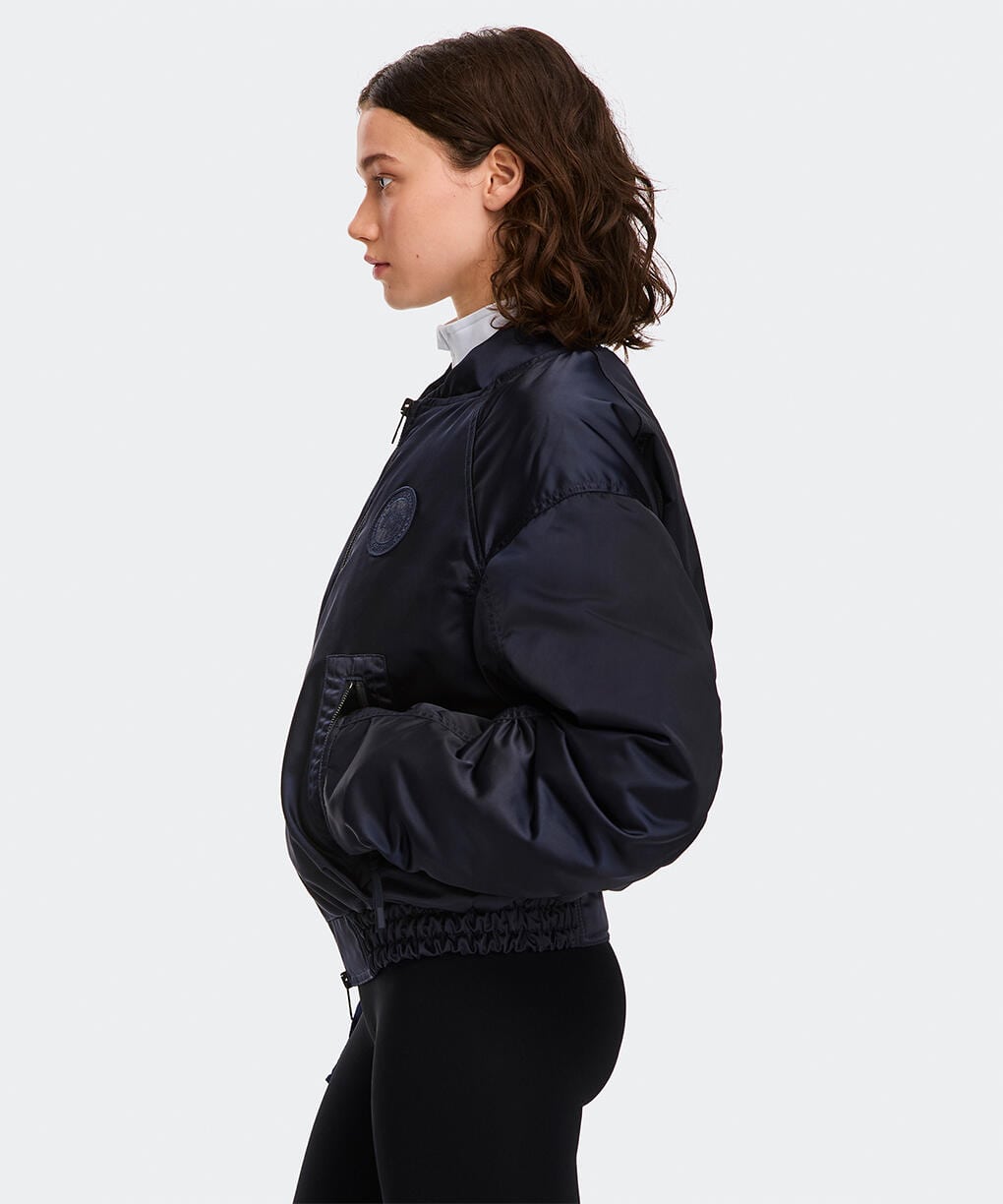 ジェイド ボンバー(4904WT)｜カナダグース (CANADA GOOSE) 日本公式サイト