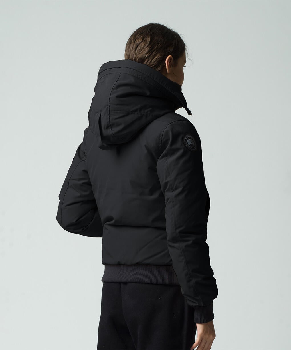 ラブラドール ボンバー ブラックレーベル(7967WBJ)｜カナダグース