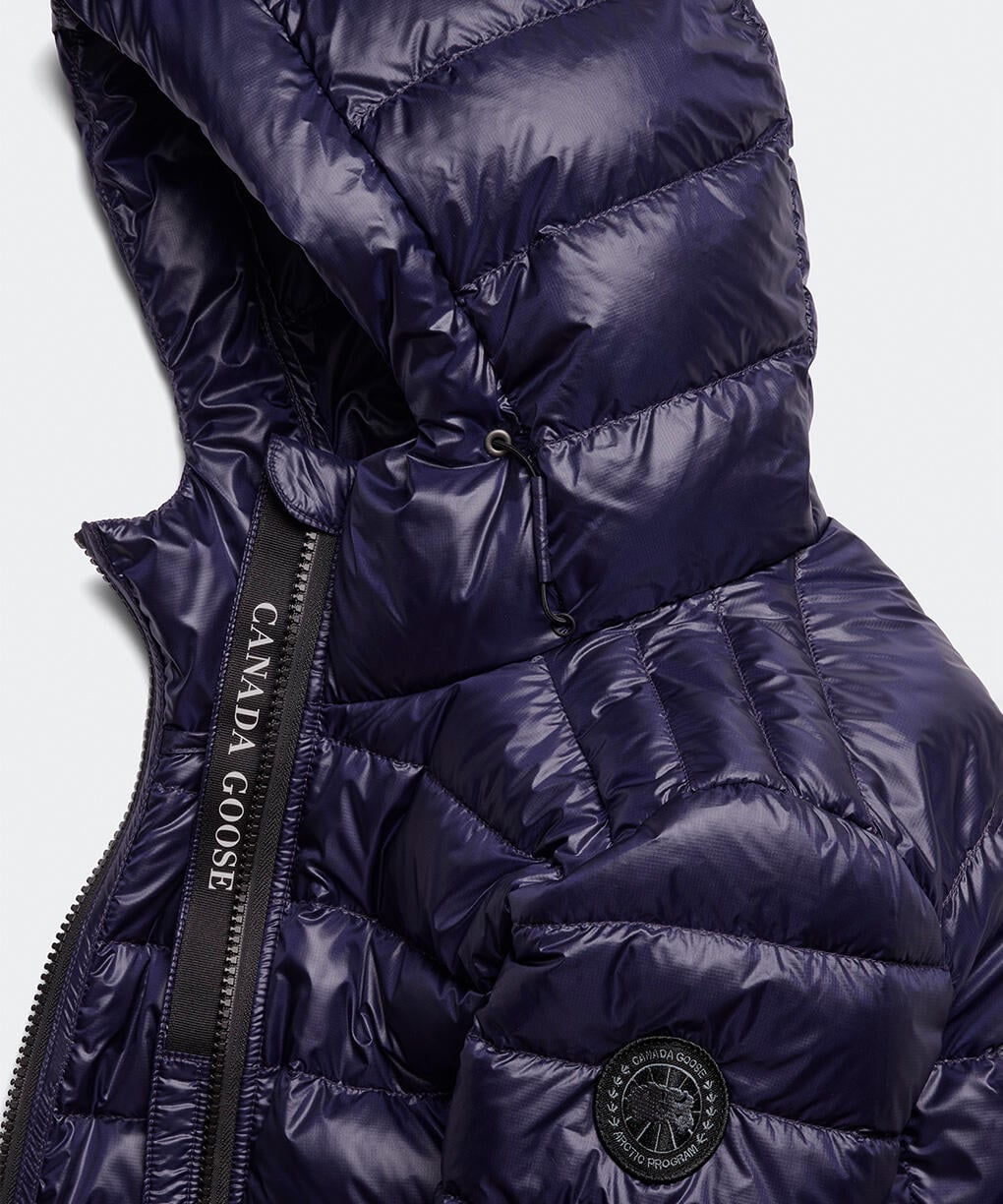 サイプレス フーディー ブラックレーベル(2242WB)｜カナダグース