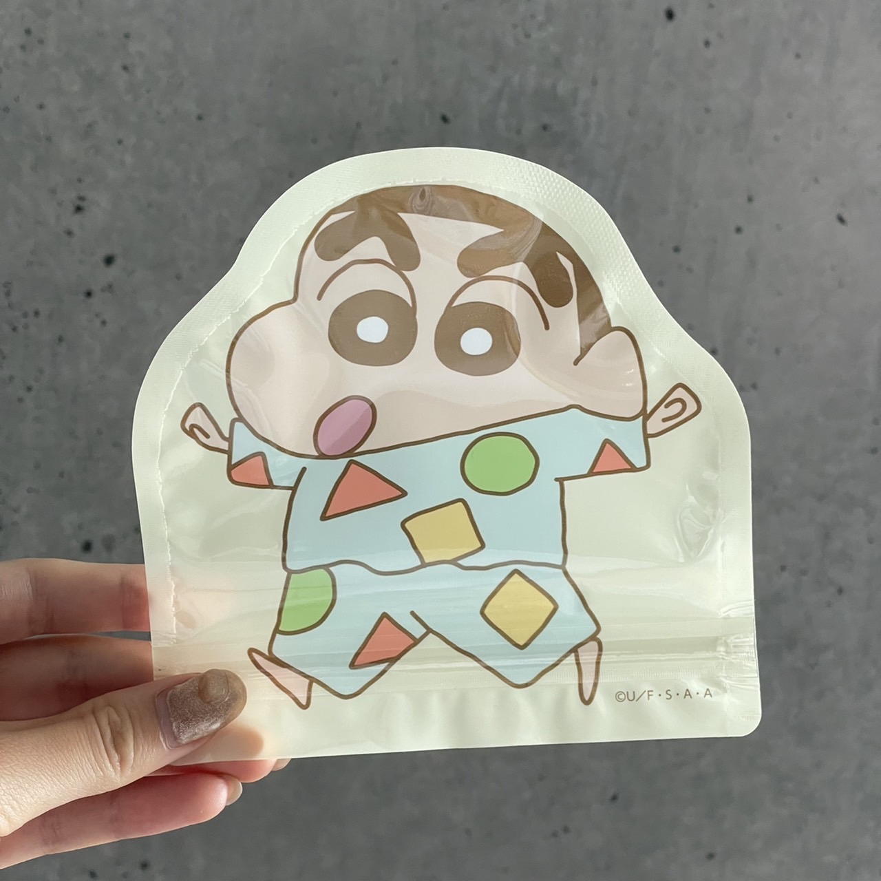 ダイソー】クレヨンしんちゃん♡￥100均のジップバッグが超便利