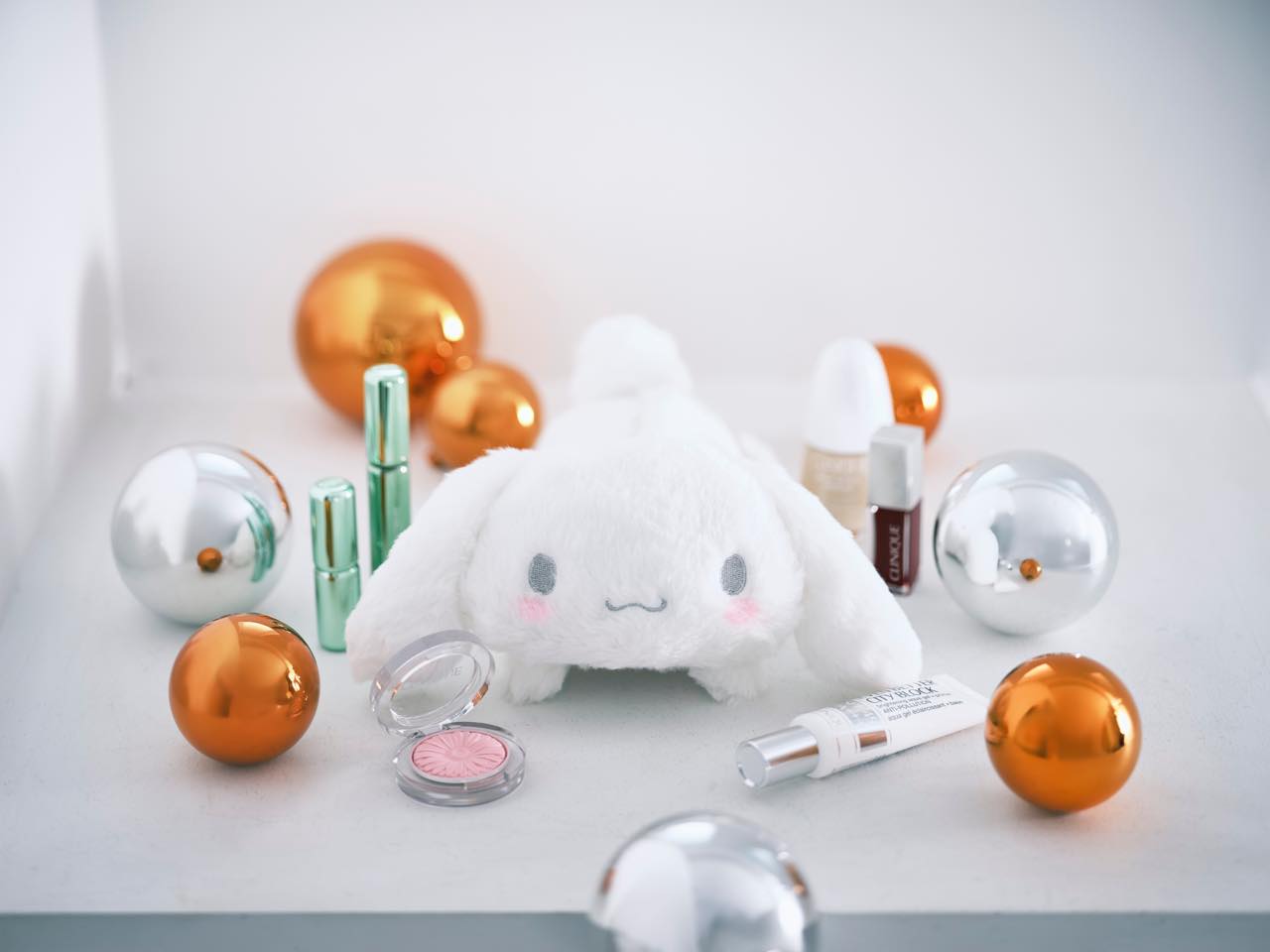 クリニーク・11/29スタート】シナモロールとのスペシャルコラボが