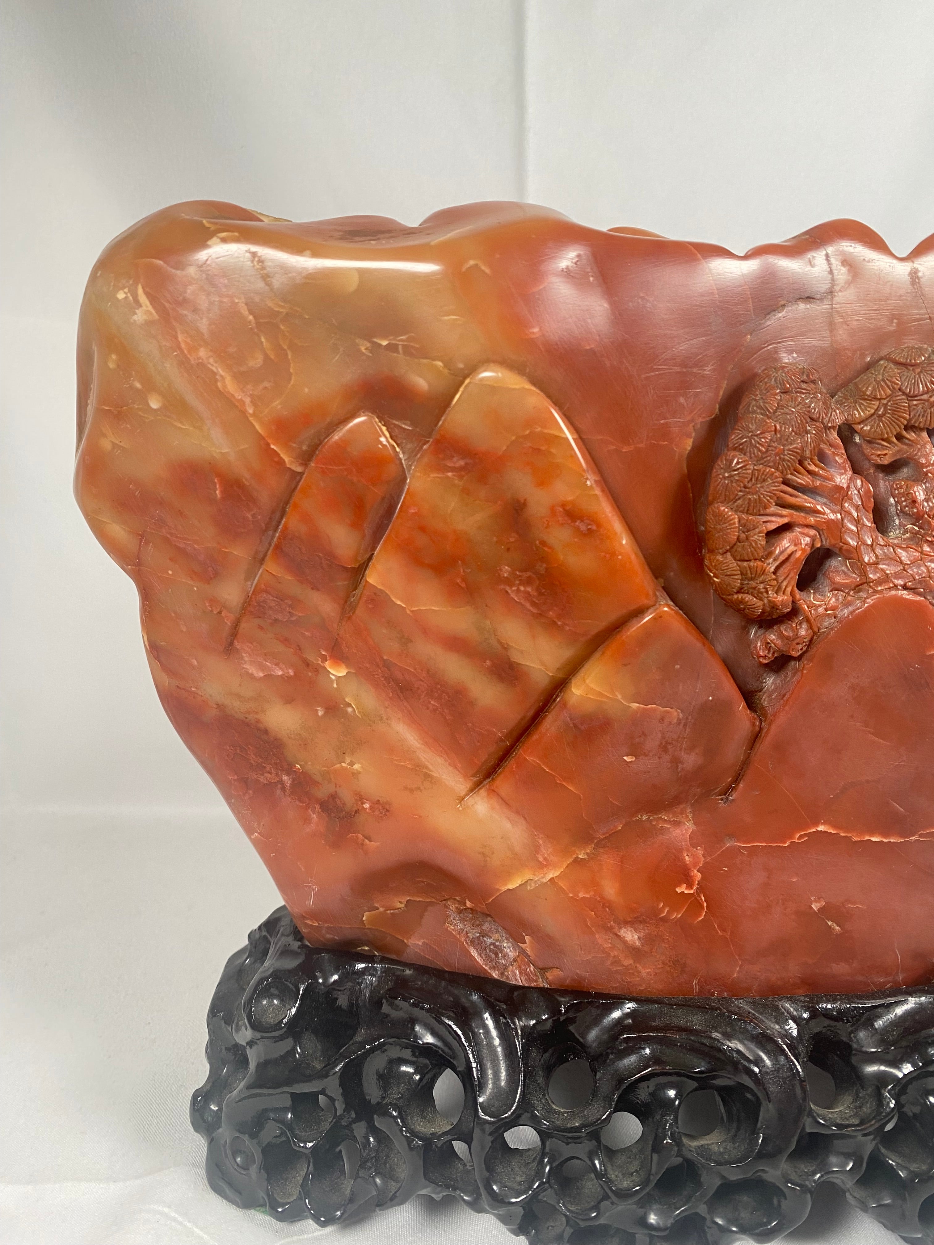 20 世纪中后期中国寿山石雕刻山村木架| Cache Antiques