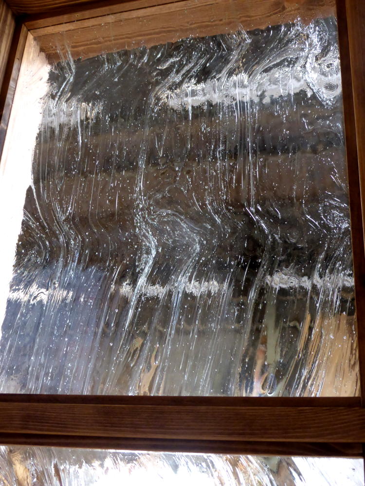 アンティーク調ガラスの大型FIX窓-264 | 室内窓のオーダー実例集